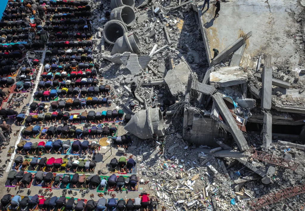 Faith Defying Ruins - Abdelrahman Alkahlout